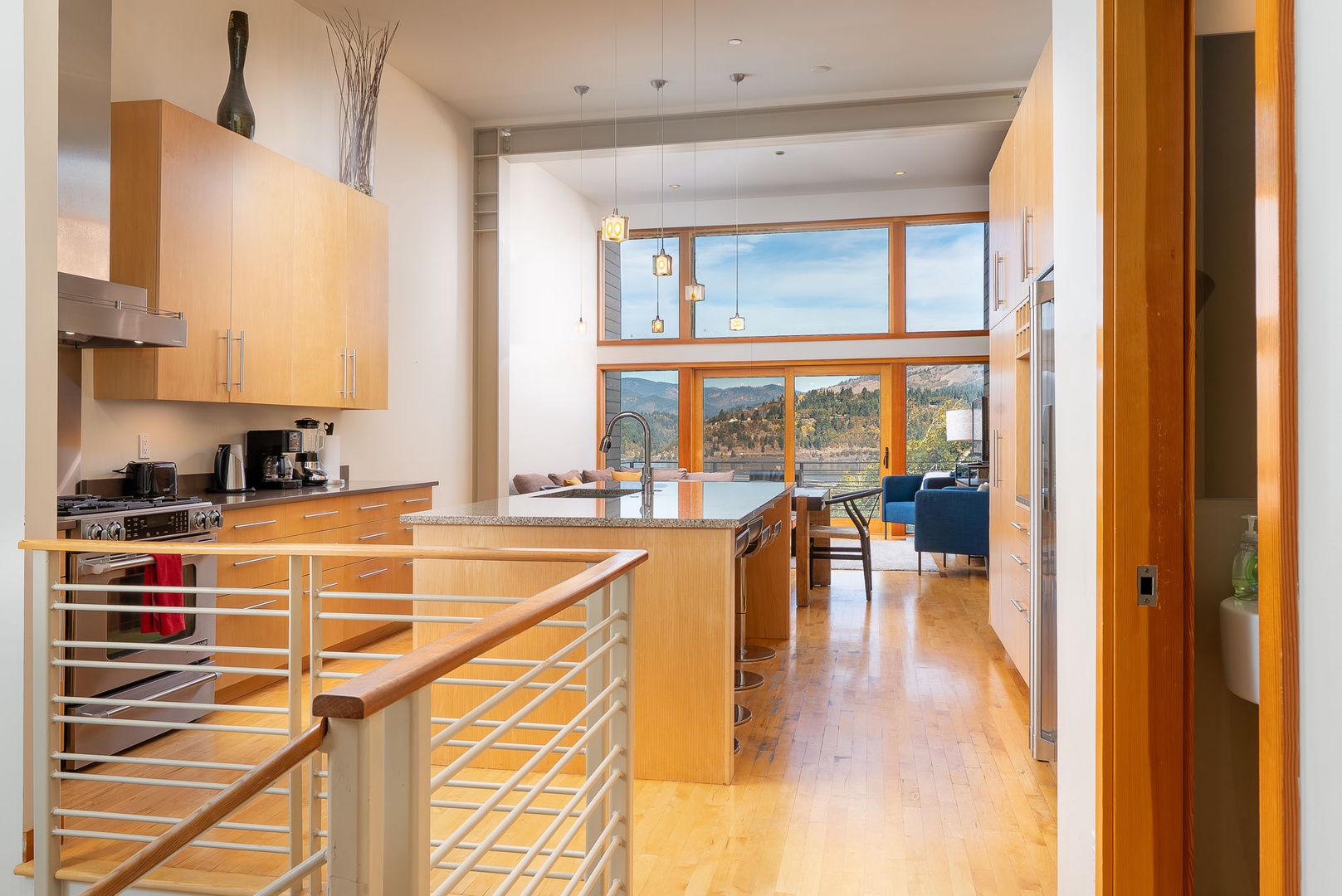 7-web-or-mls-317_Sherman-6-07