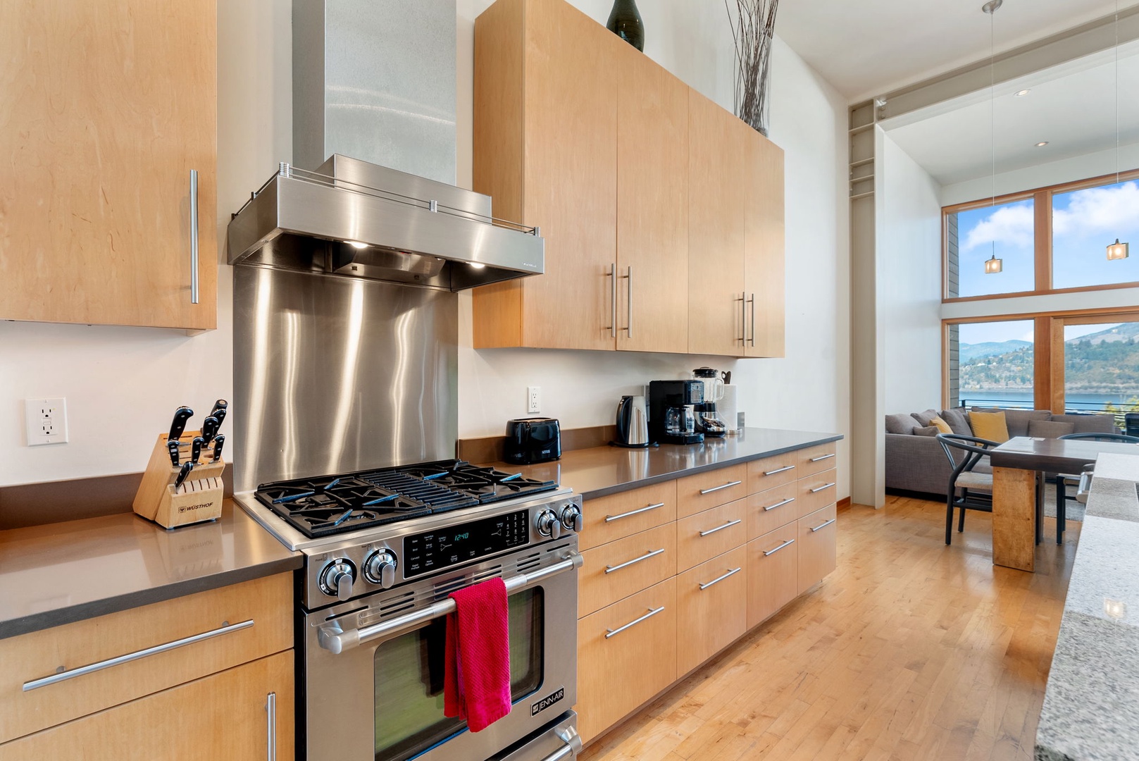 10-web-or-mls-317_Sherman-6-10