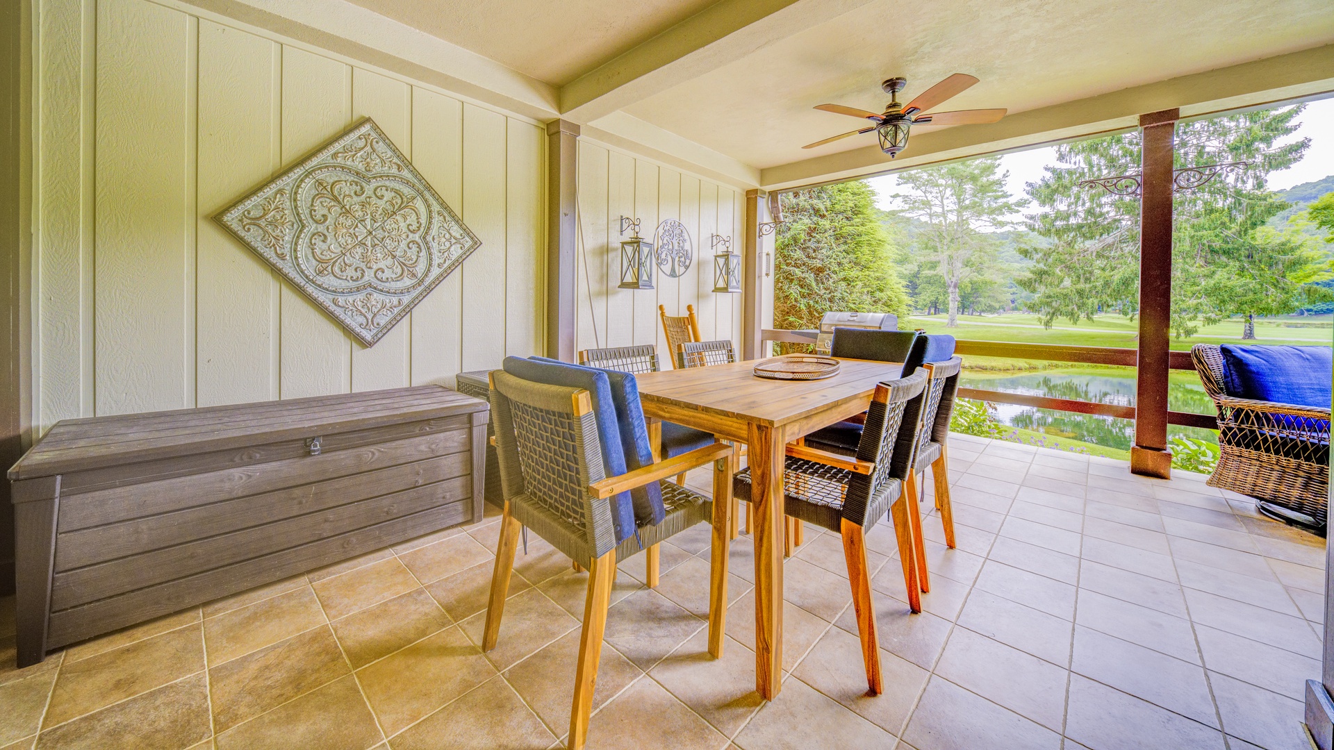 Lakeside Living-9
