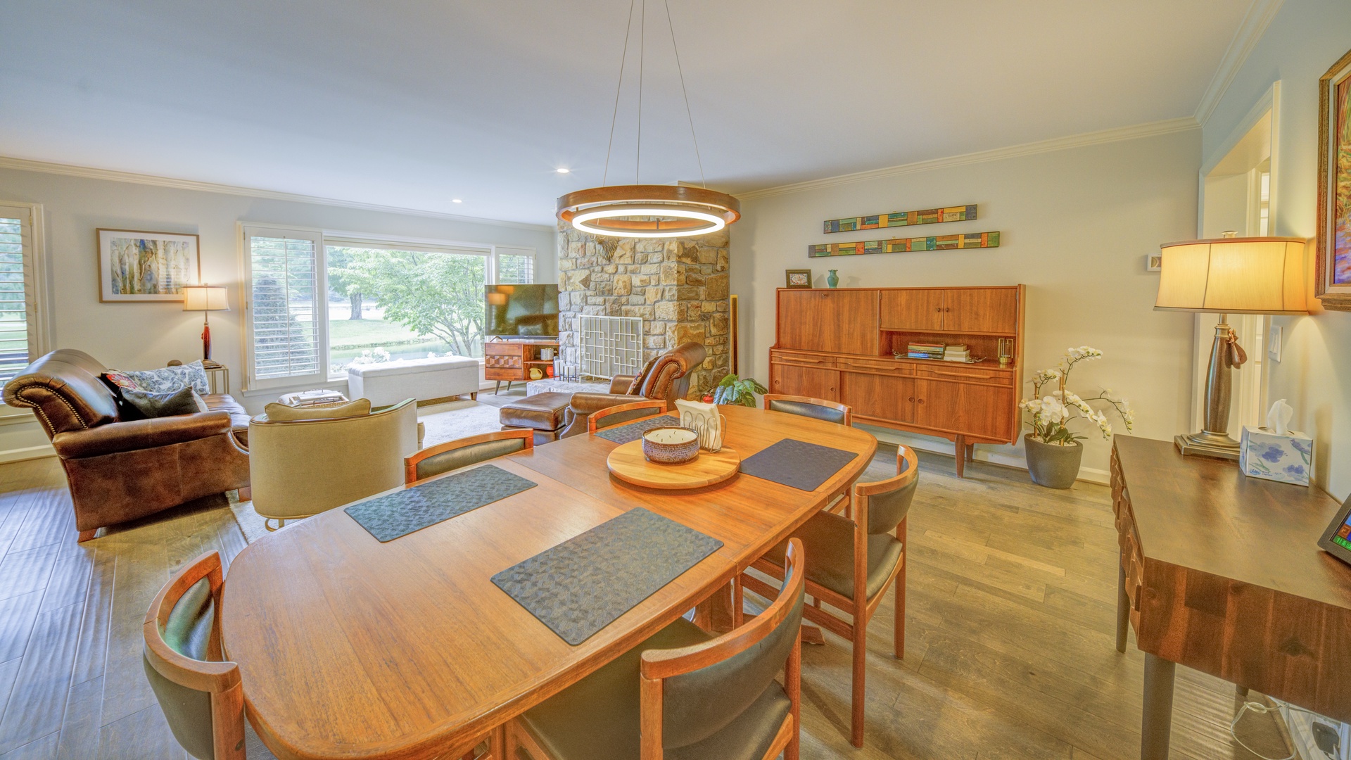 Lakeside Living-5