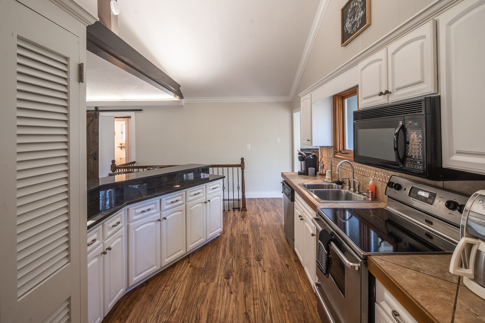 Large 1920 X 1080-26