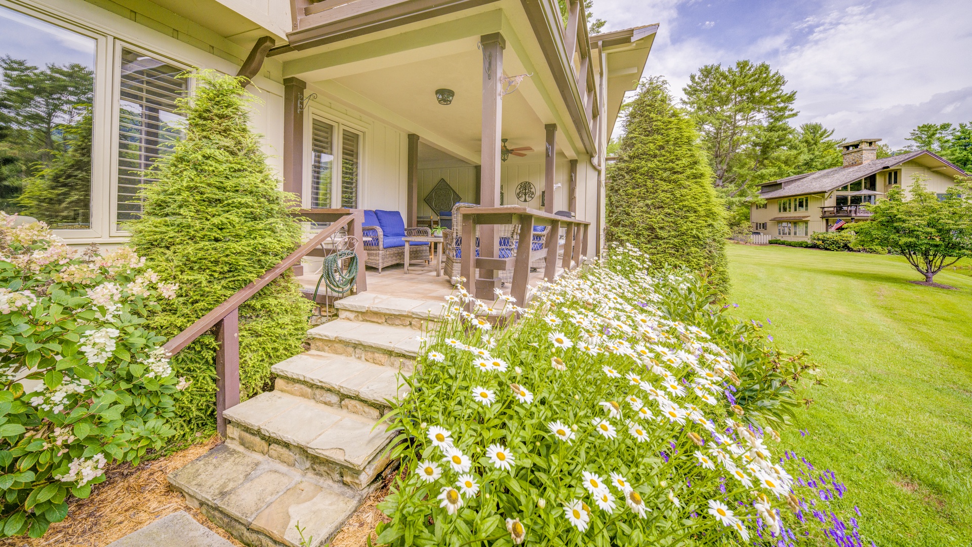 Lakeside Living-17