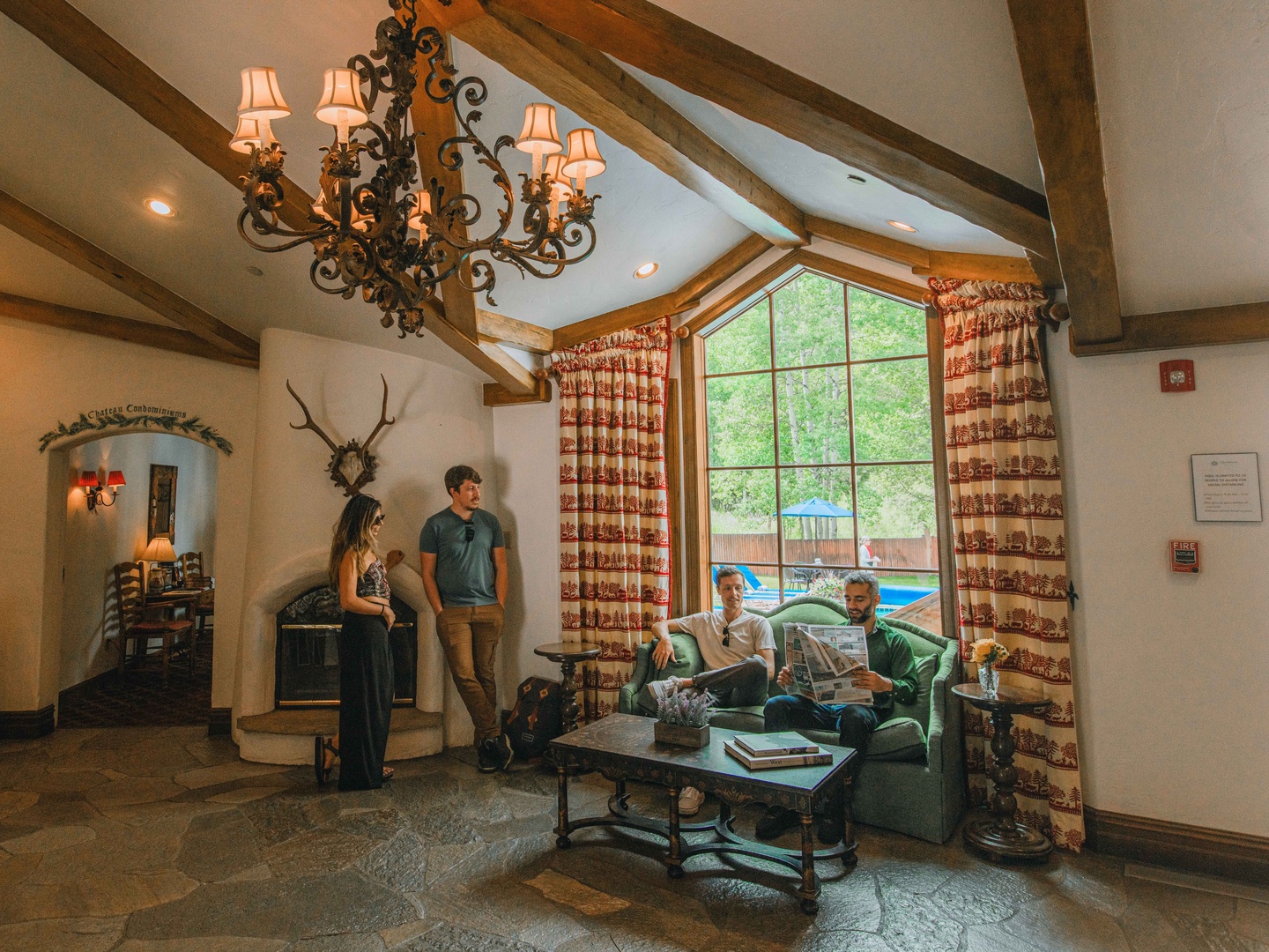 Check-In at Christiania Lodge