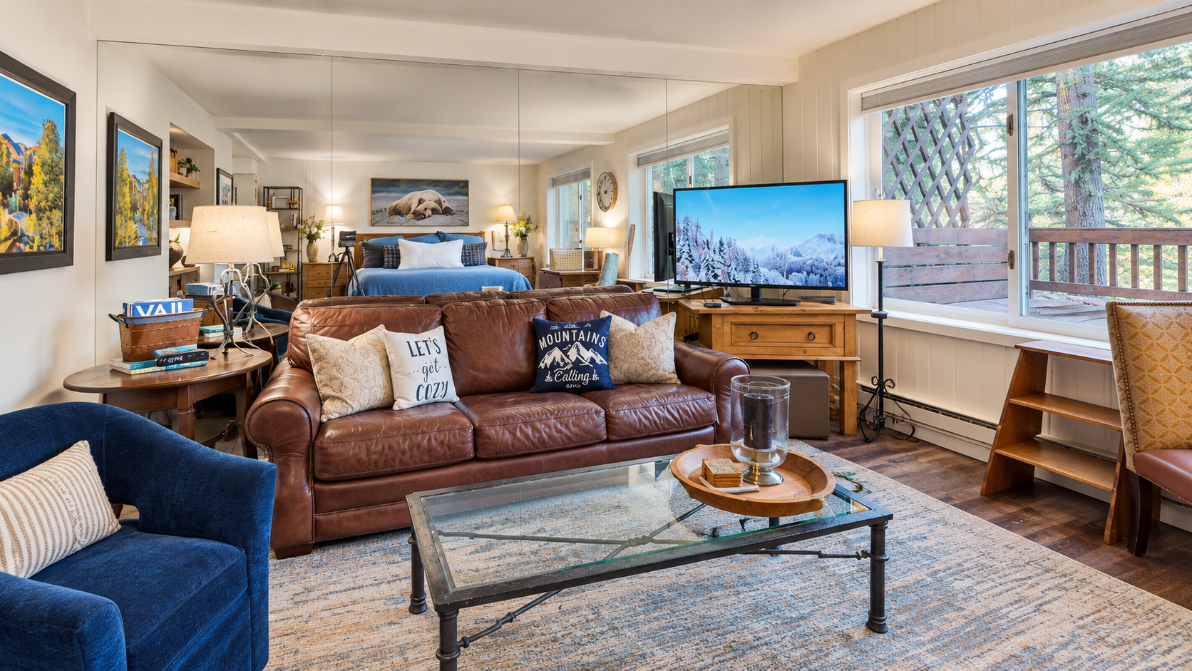 Cozy Rustic Mountain Studio Living Space