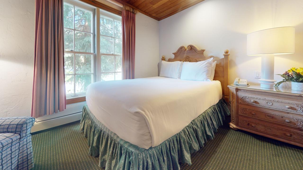 Queen Bed