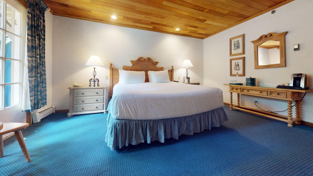 King Bed