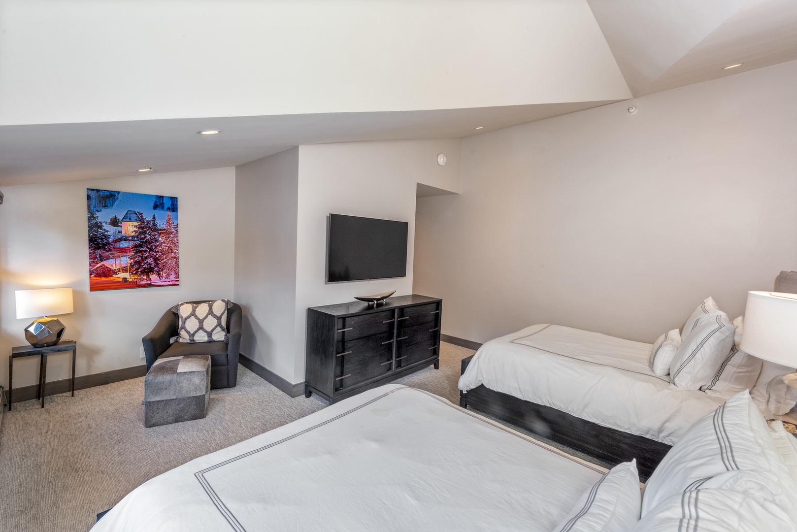 Guest Room - (Two Queens)