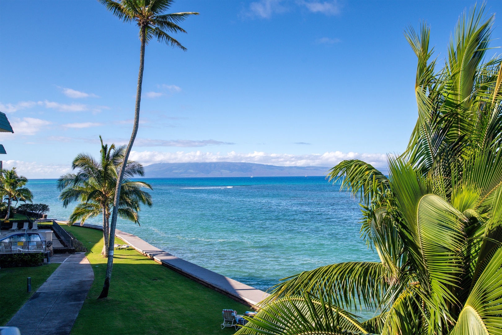 kahana-reef-317-lanai-04