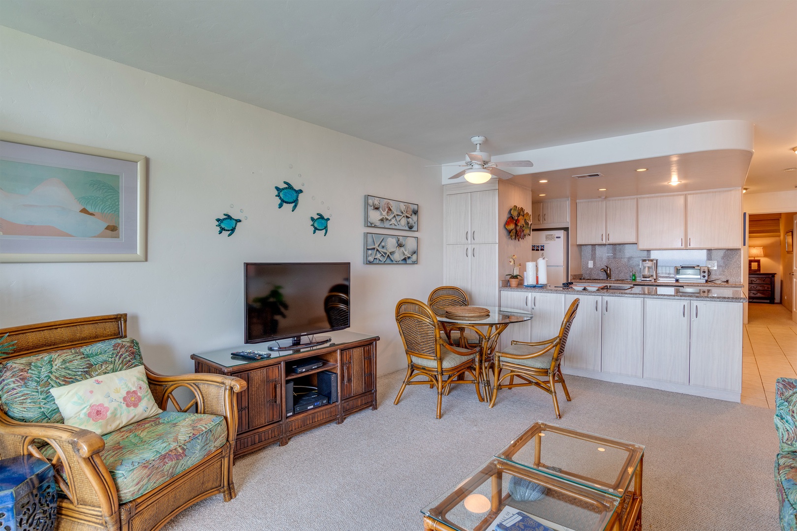 kahana-reef-317-living-room-06