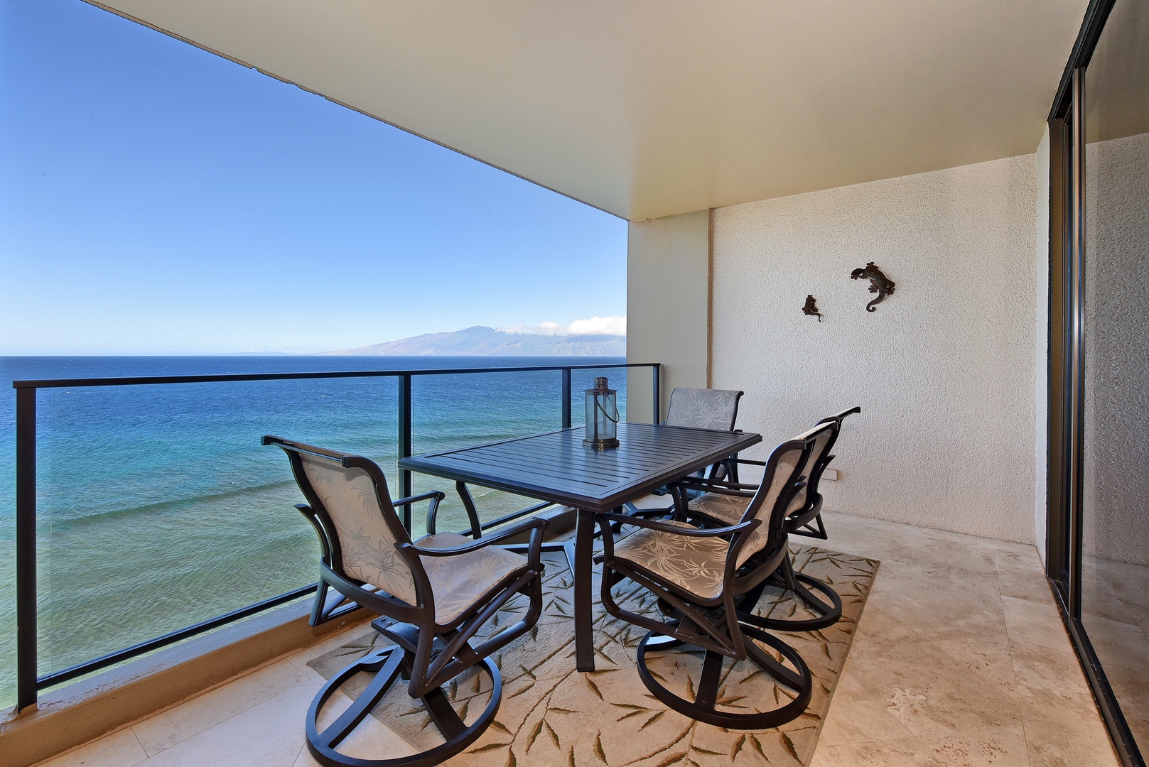The Mahana #1204