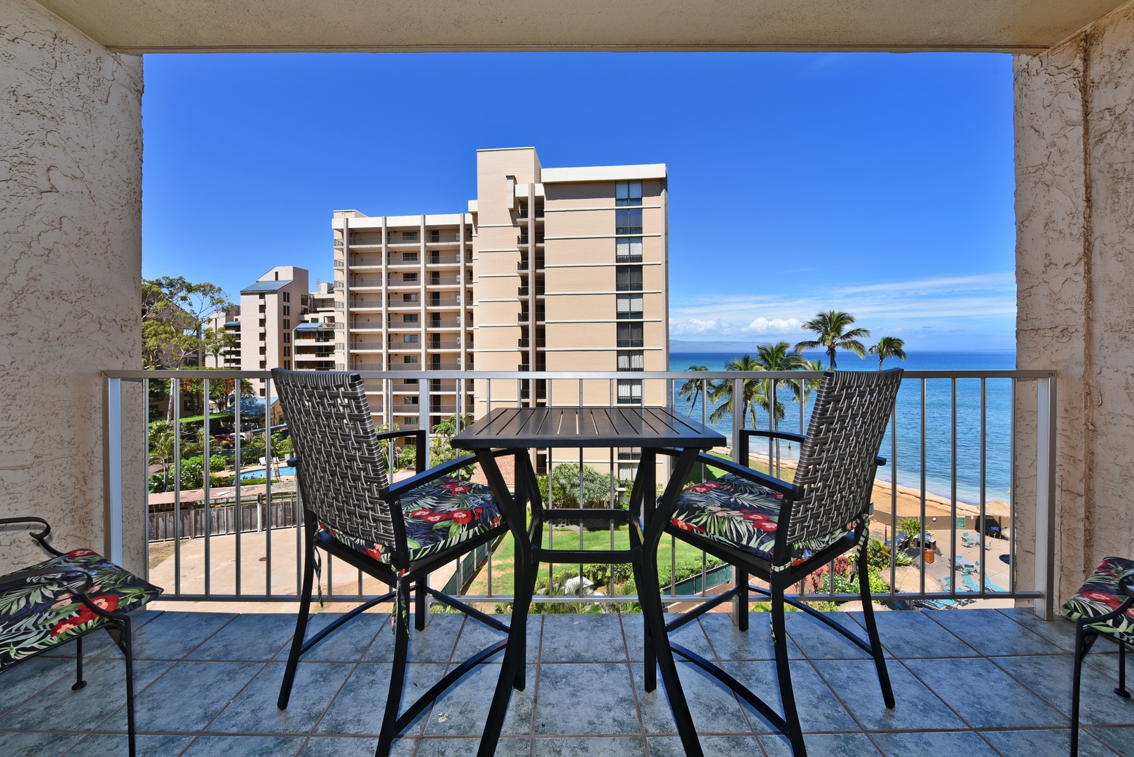 Chase 'N Rainbows Maui Vacation Rentals West Maui Condos