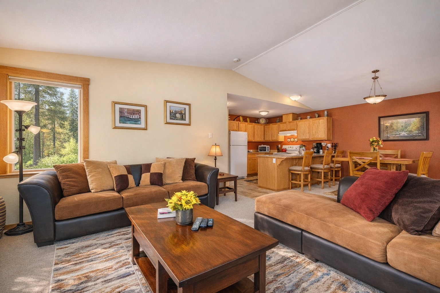 Suite Serenity | Walkable and Easy | In Town | Parking