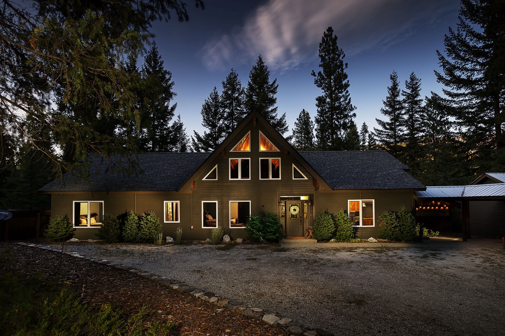 Lake Wenatchee Cabins - Leavenworth Vacation Rentals | NW Comfy Cabins