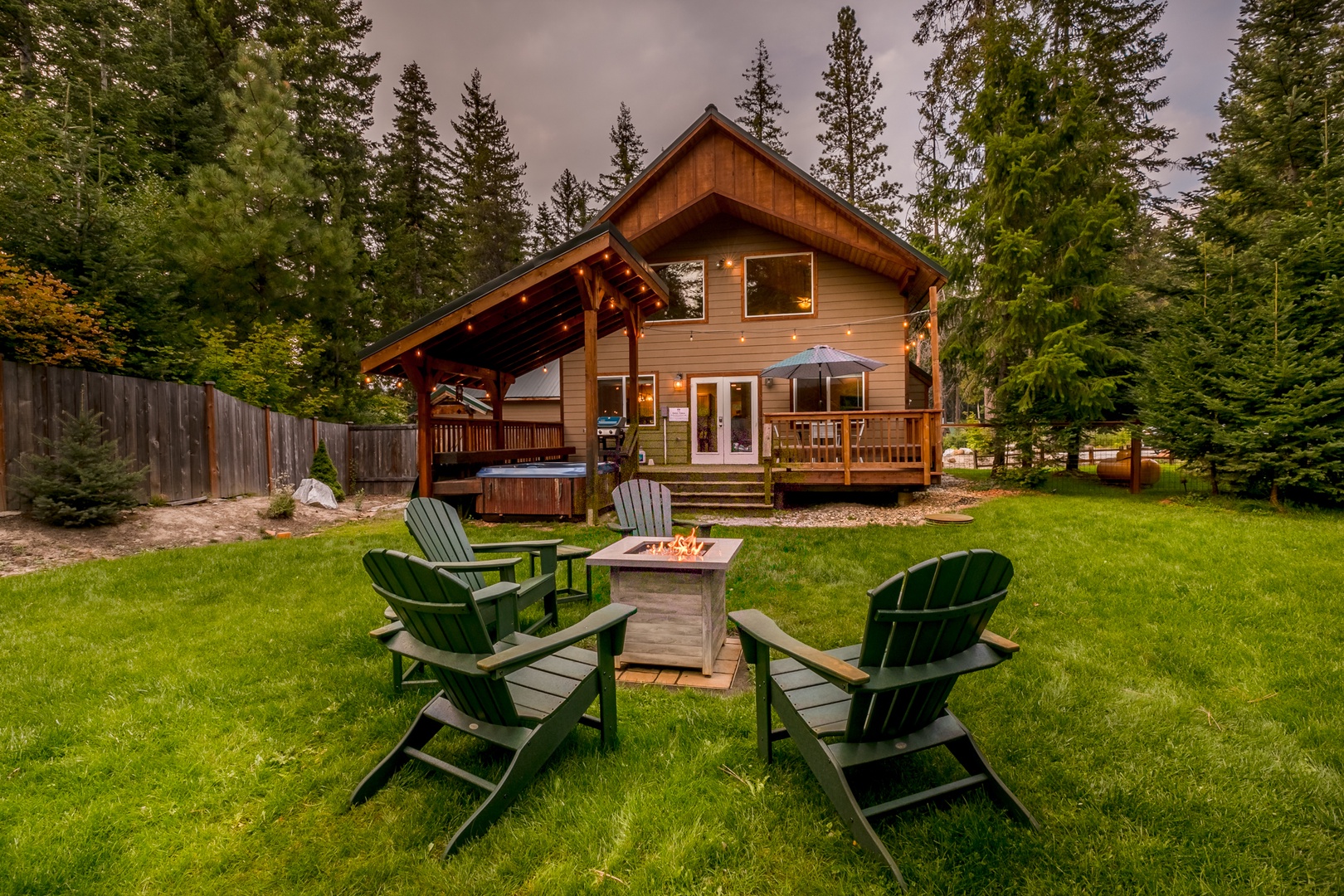 Lake Wenatchee Cabins - Leavenworth Vacation Rentals | NW Comfy Cabins