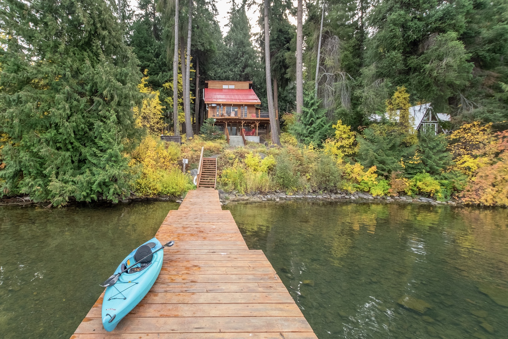 Alpine Lake Escape on Fish Lake