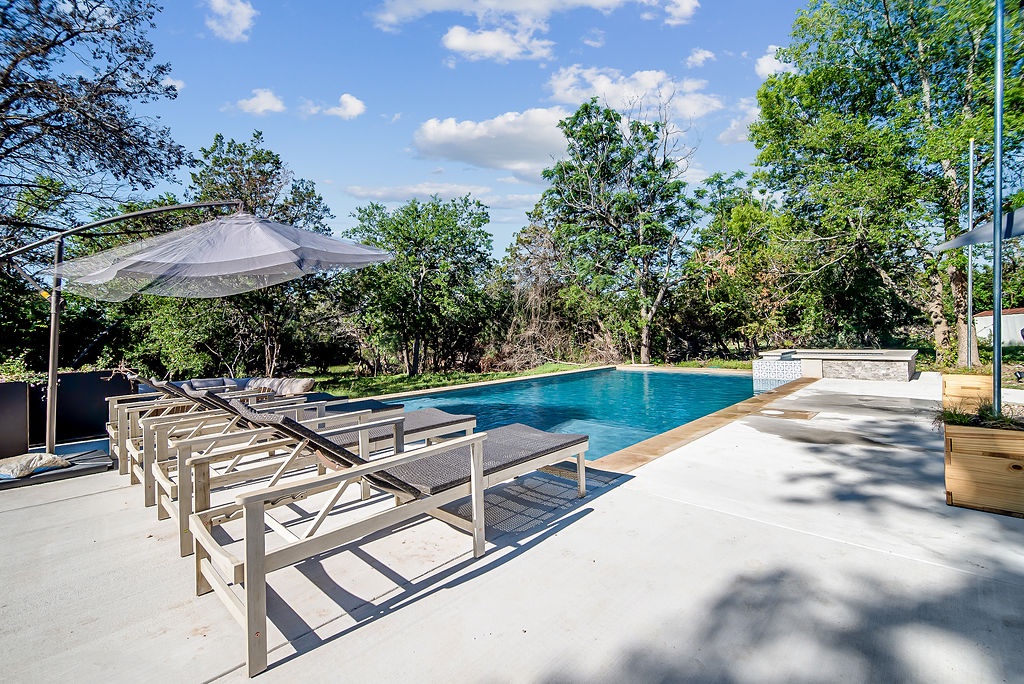 Luxe Poolside Retreat w/Sauna-Minutes from Downtown!