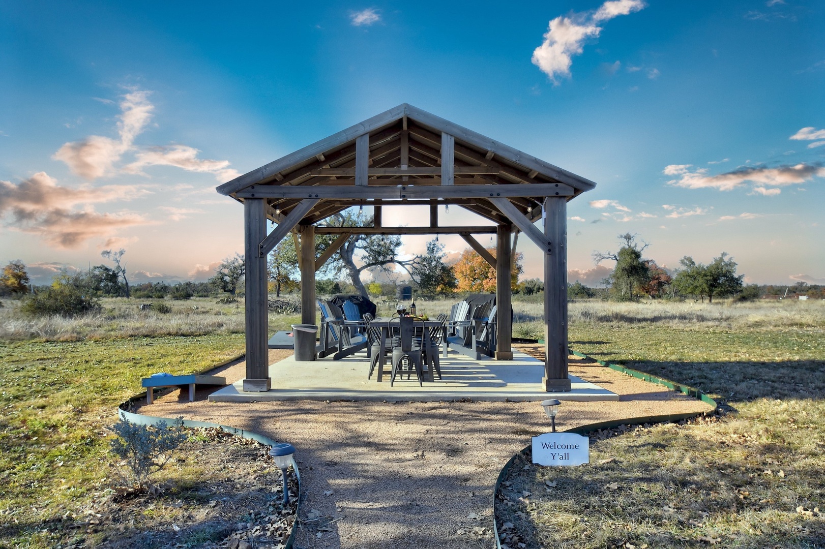 Stargazing Retreat at Lone Star Cottage