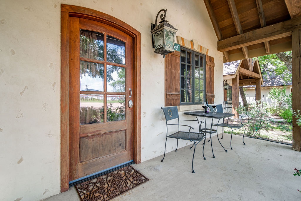 Charming Cottages steps from Messina Hof Wine Tasting Room