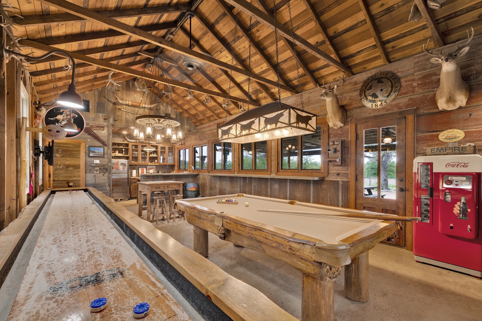 Private Ranch Suite-Bar-GameRoom