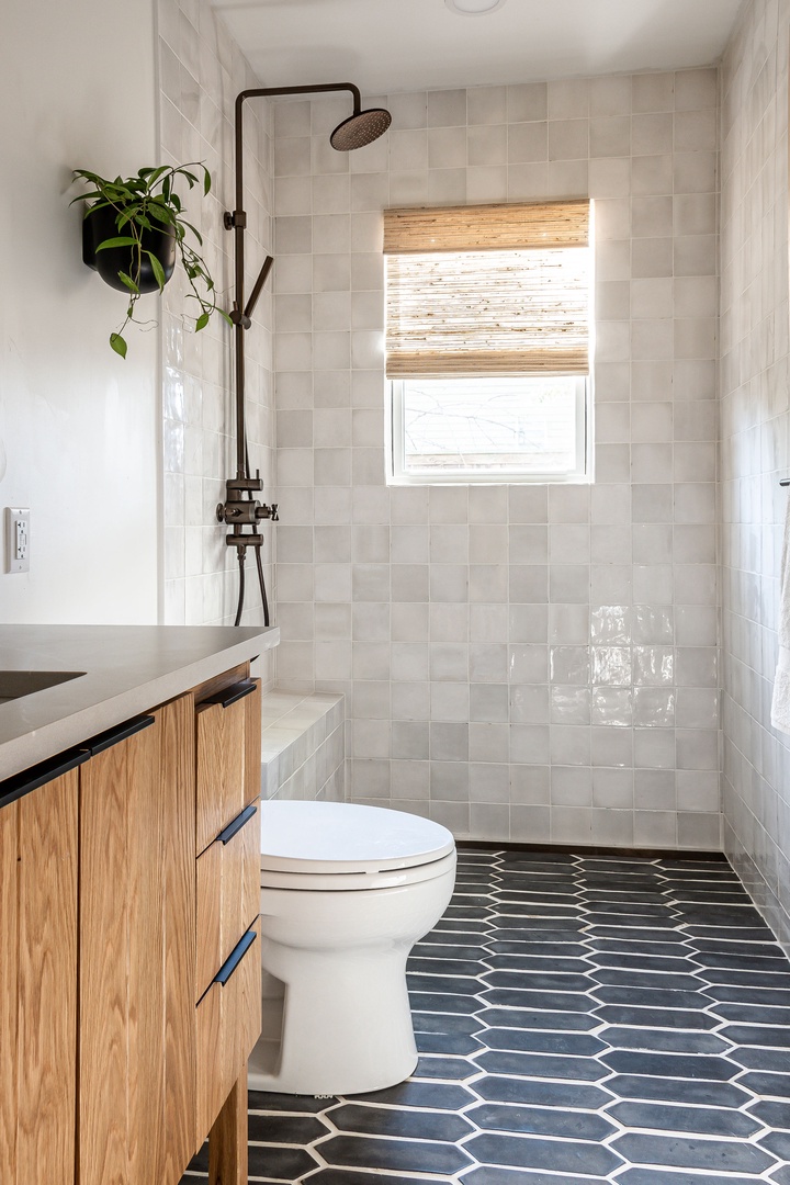 Gray Bathroom - Contemporary - bathroom - Carla Lane Interiors