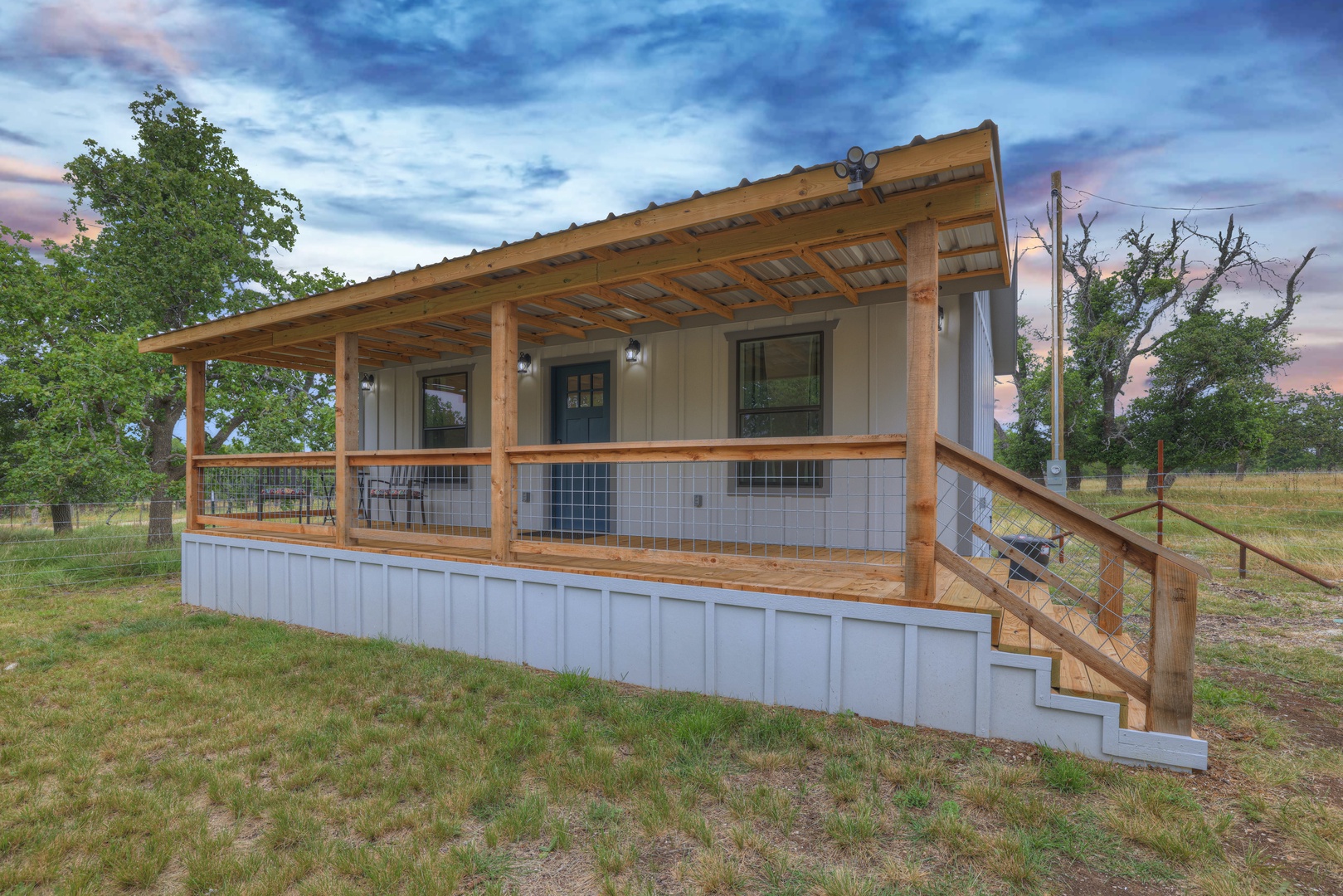 Cates Cottage in the Hill Country 8 Mins to Fred!