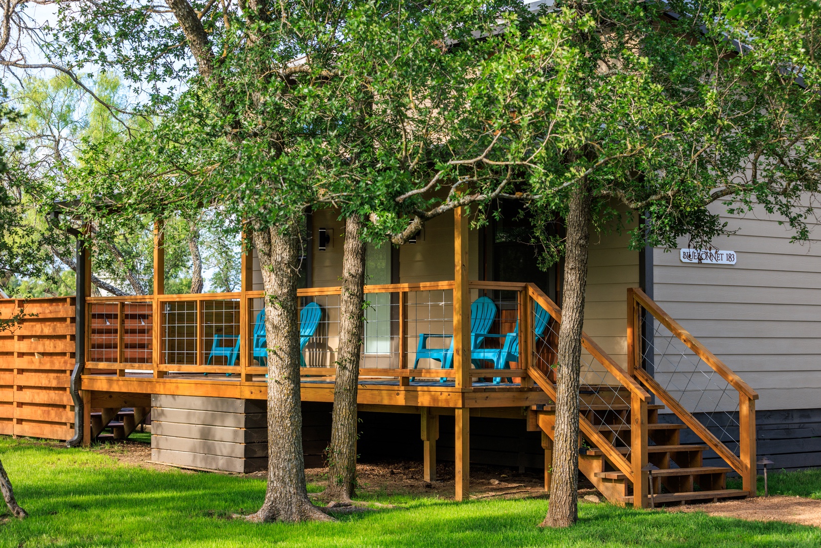 Bluebonnet Waterfront Cottage with Hot Tub