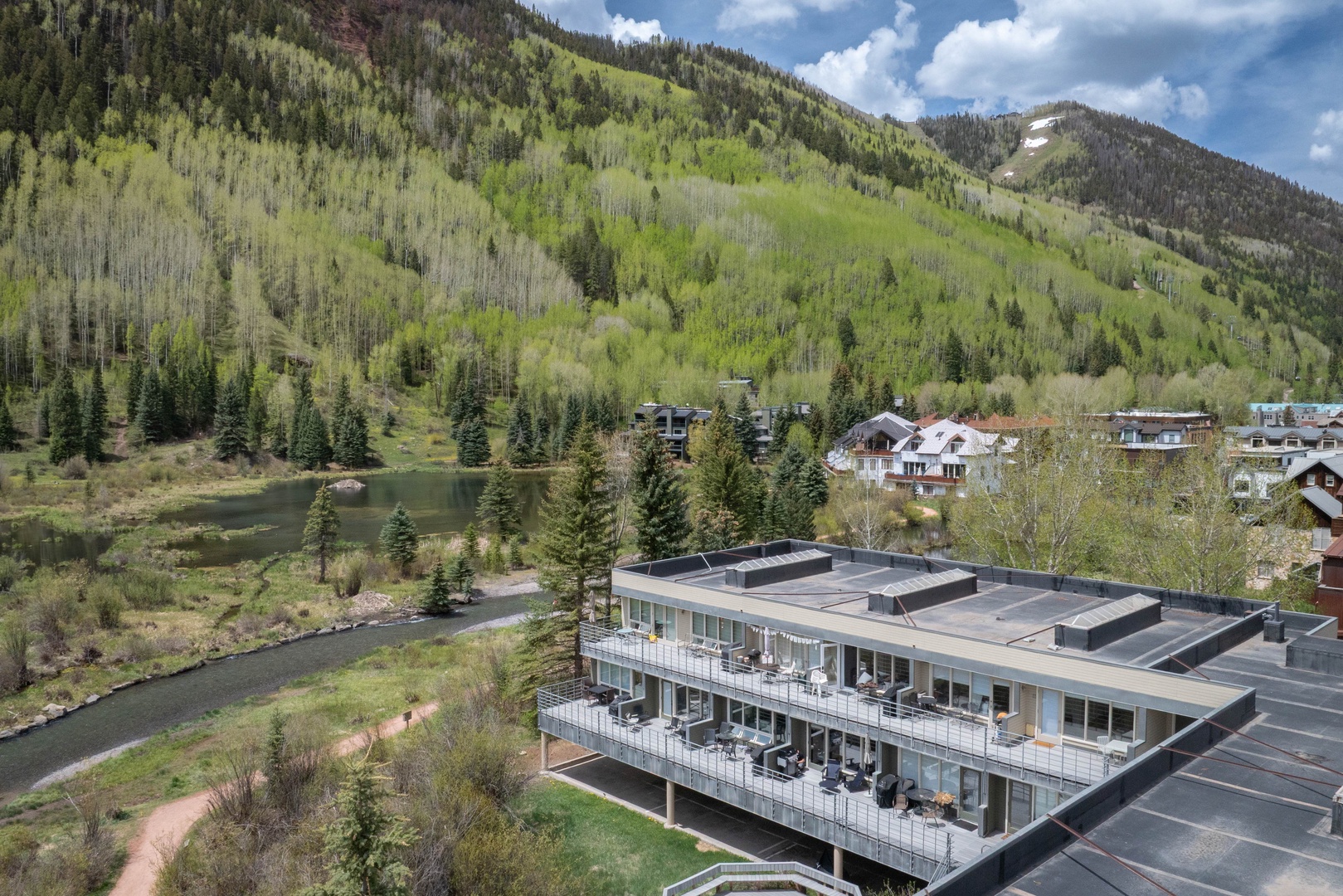 Muscatel 20 by Curate Telluride