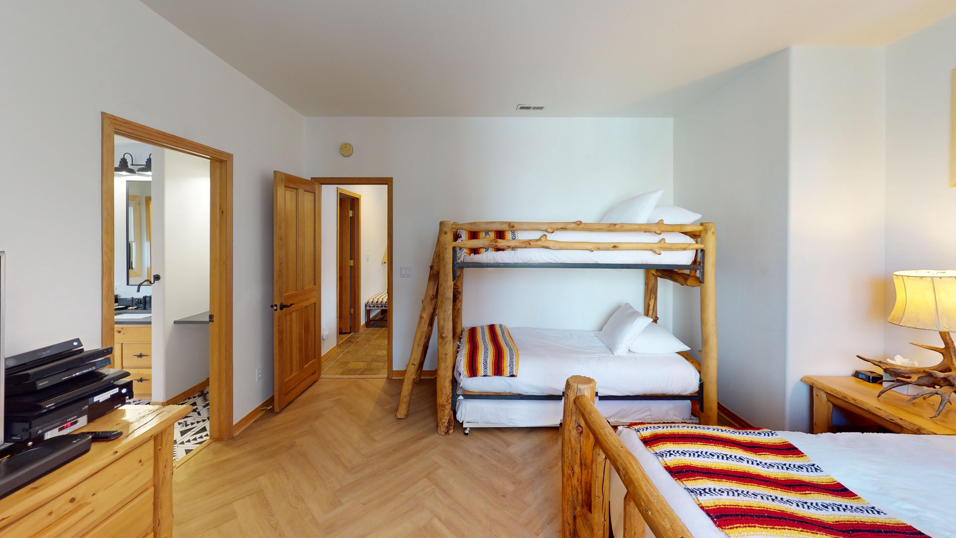 244-Benchmark-Bedroom 8