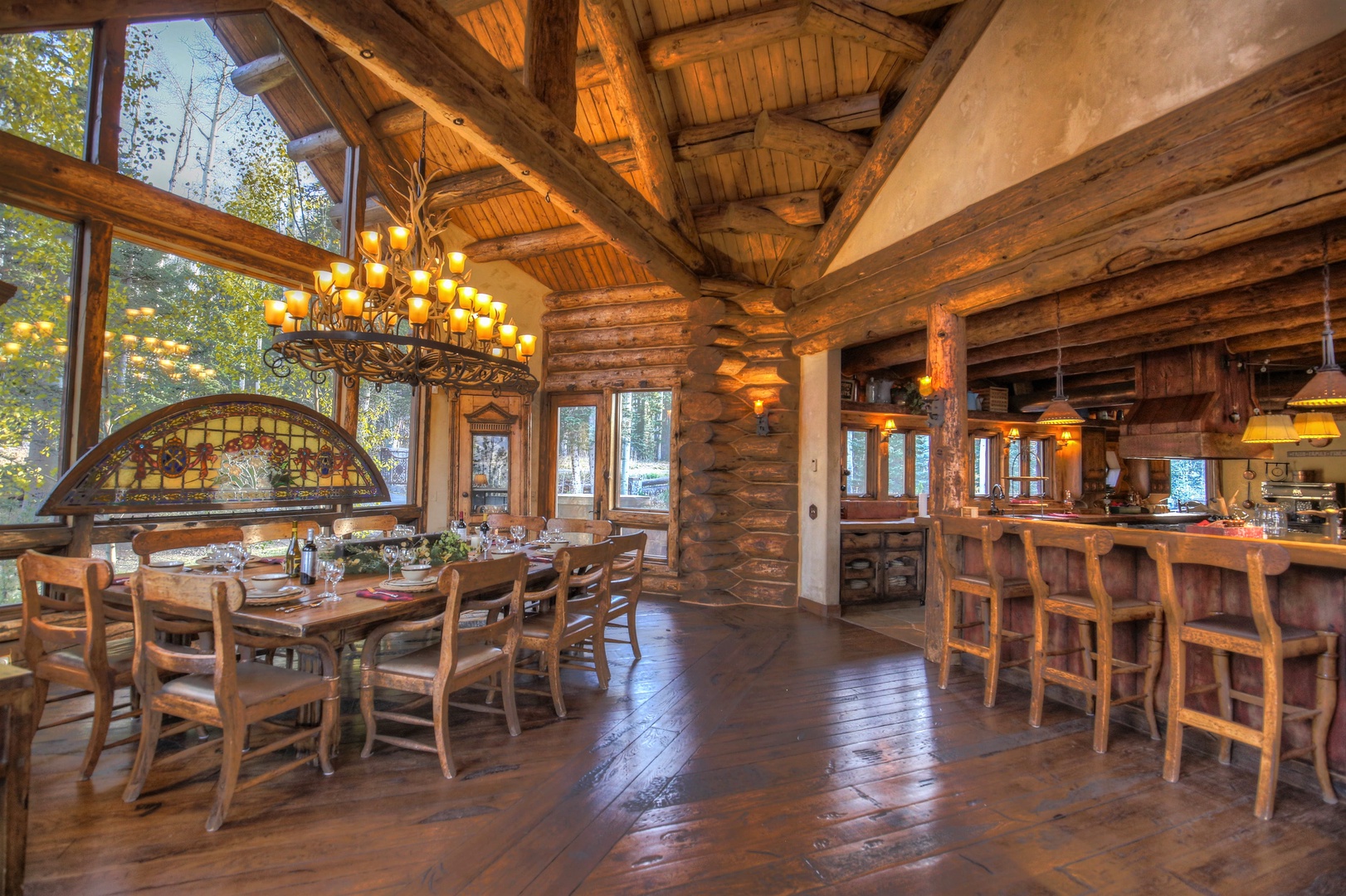 Main Lodge Informal Dining + Bar Seating