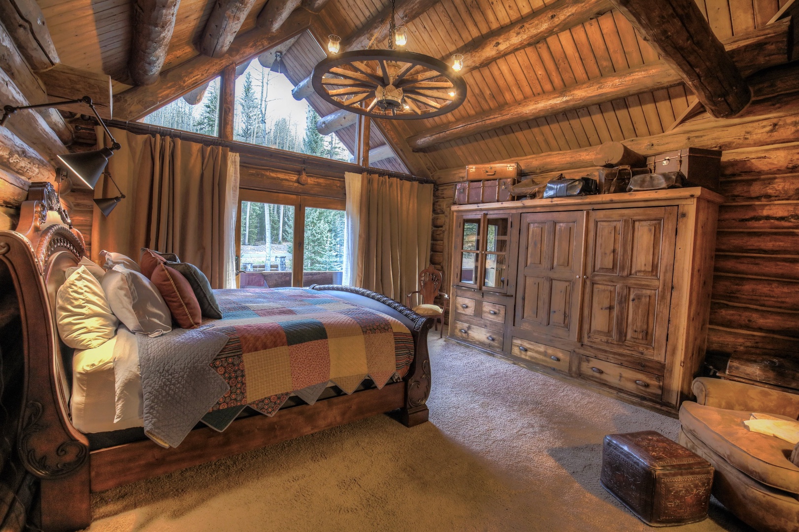 Main Lodge - Wagon Wheel Suite - King (Upper Level)