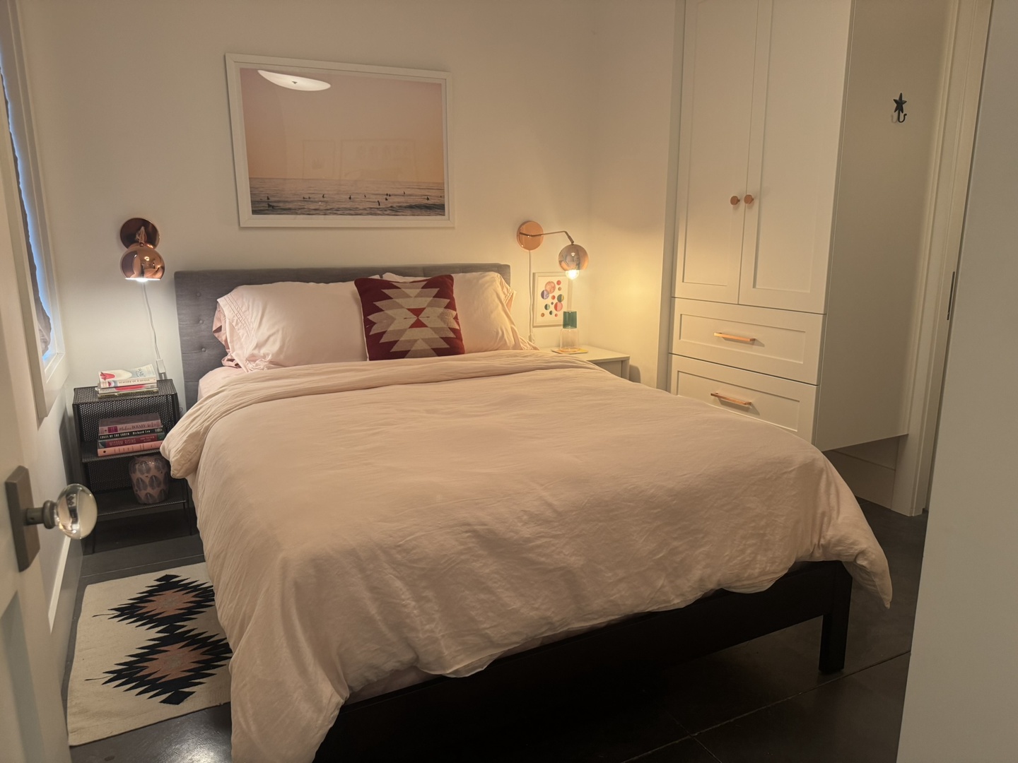 Bedroom 2 - Queen Bed