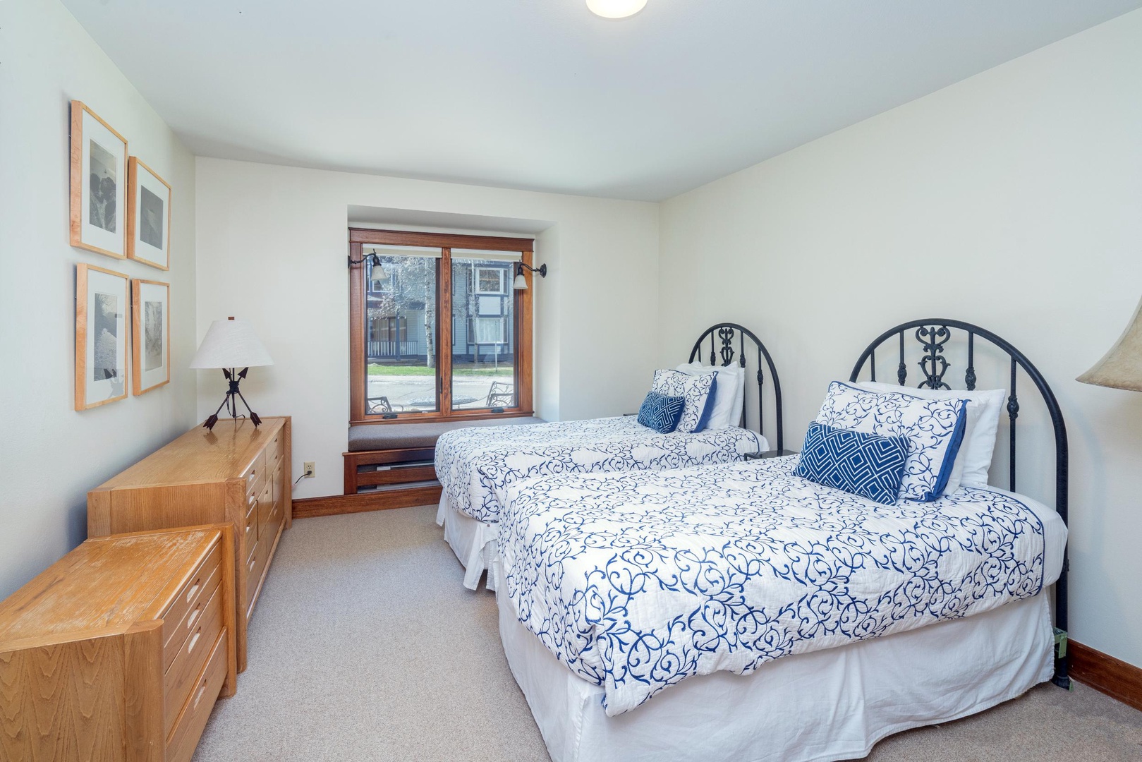 Bedroom 3 -2 Twin Beds