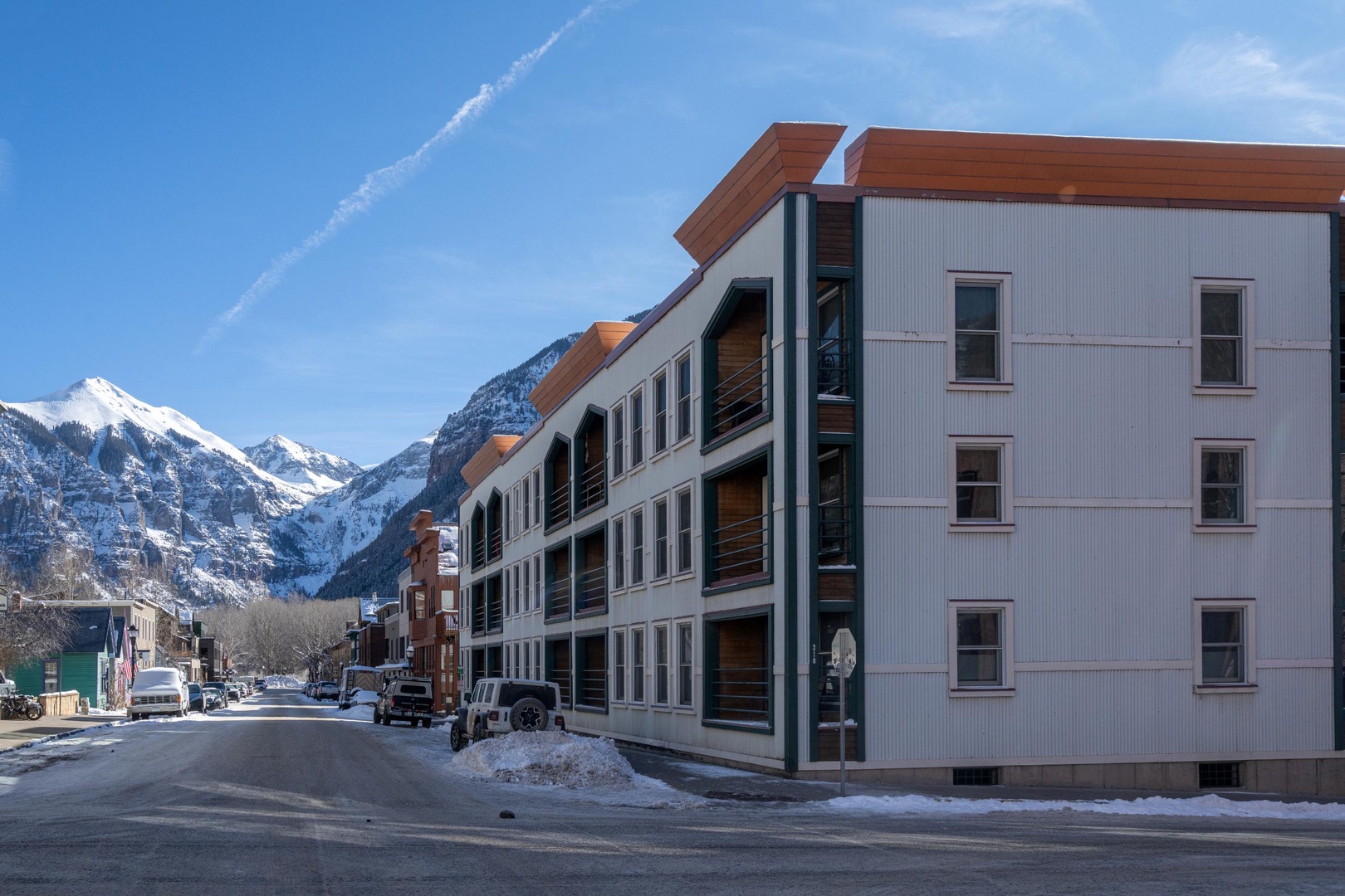 Fall Line 110 - Central Charmer by Curate Telluride