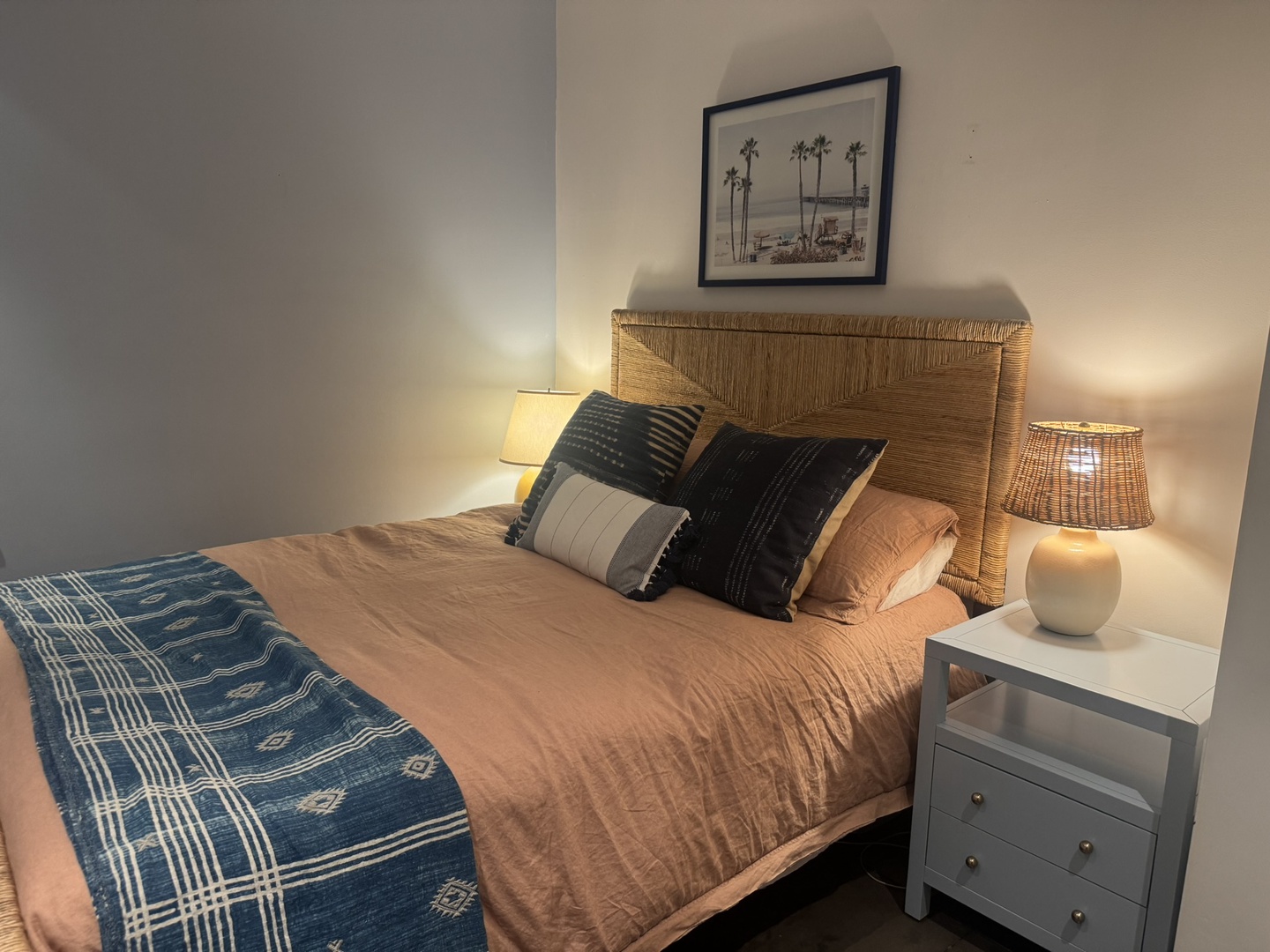 Bedroom 4 - queen