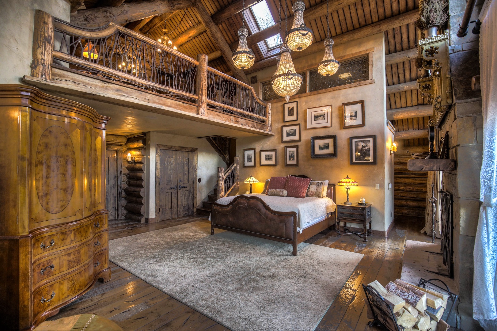 Main Lodge - Primary Bedroom King with Loft (Upper Level)