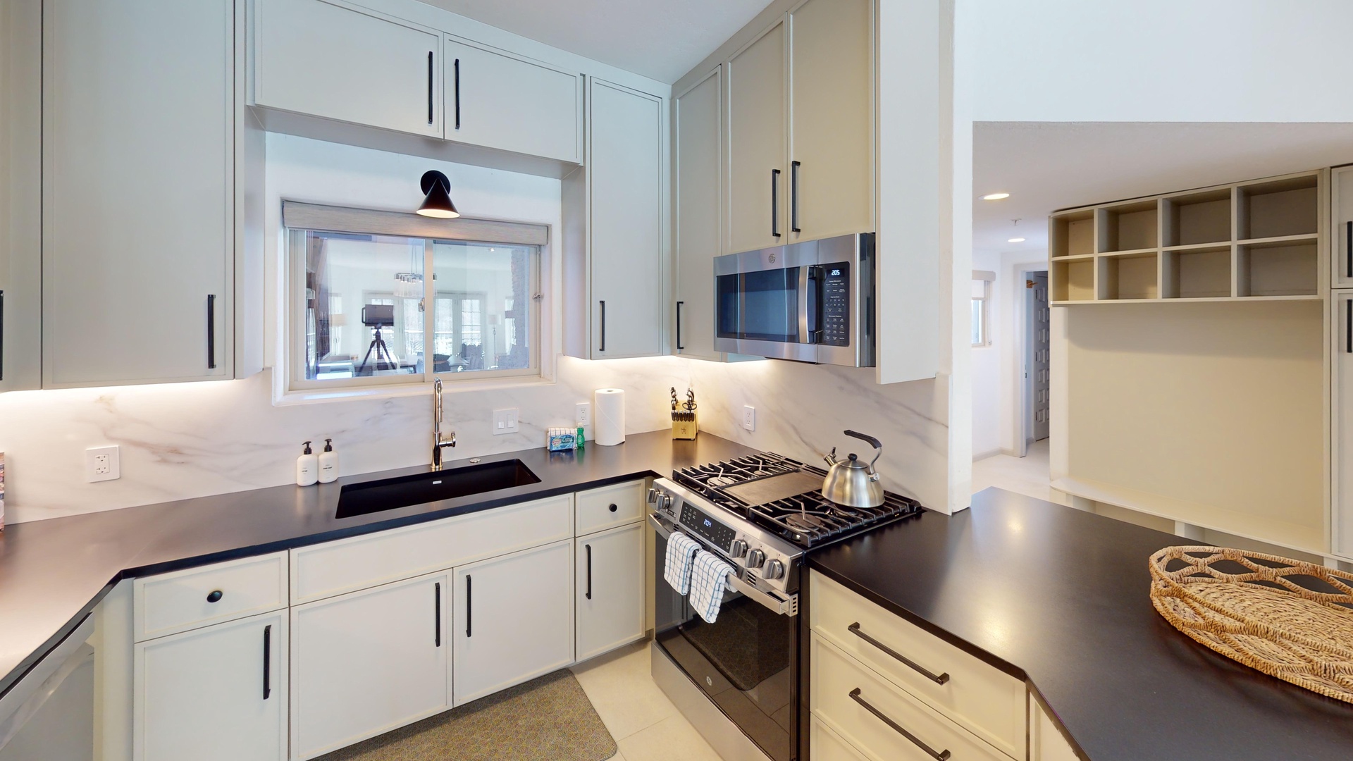 Kitchen - Updated and fully appointed