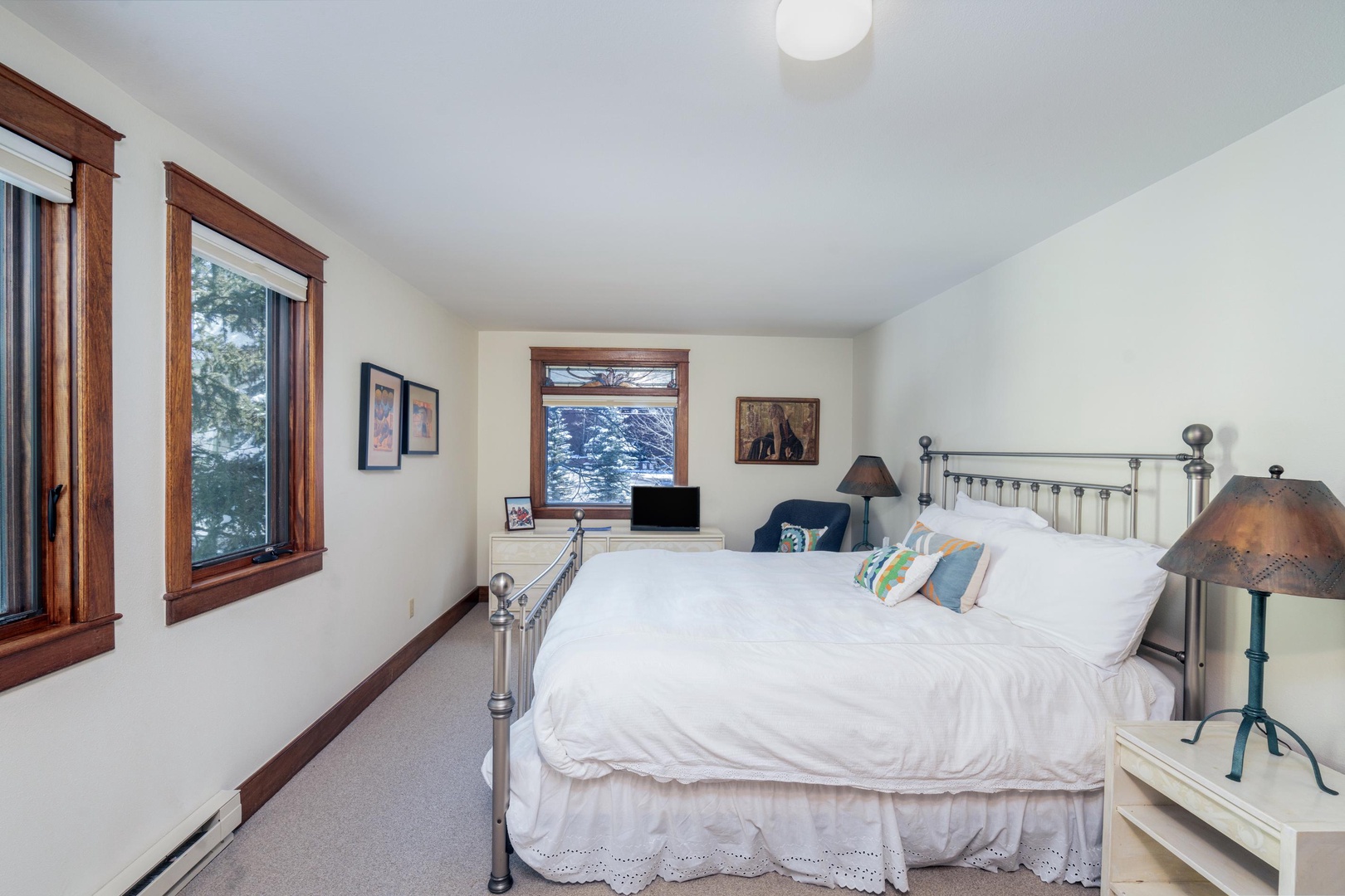 Bedroom 2 - King Bed