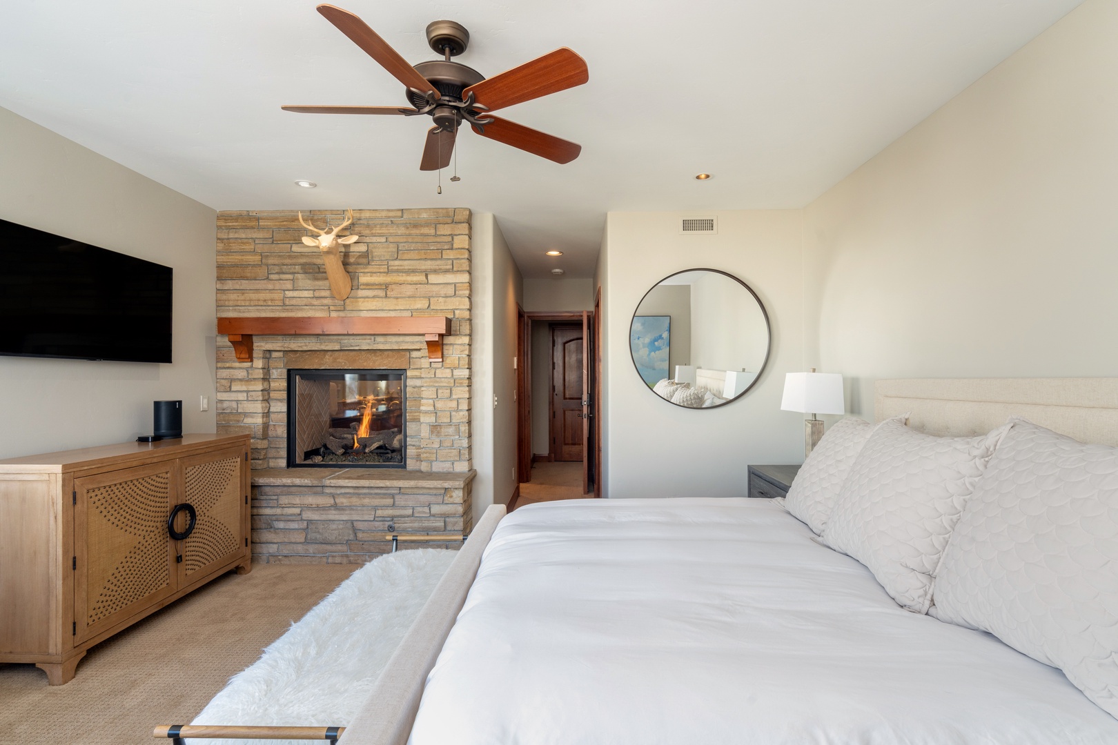 Primary Bedroom - Bedroom 1 - King Bed with see through fireplace