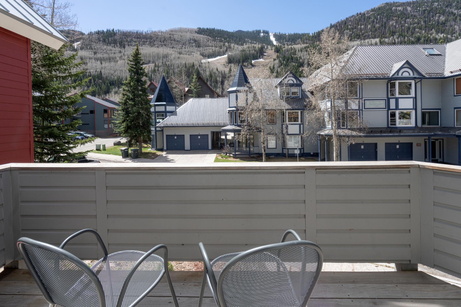 2nd floor deck with private BBQ