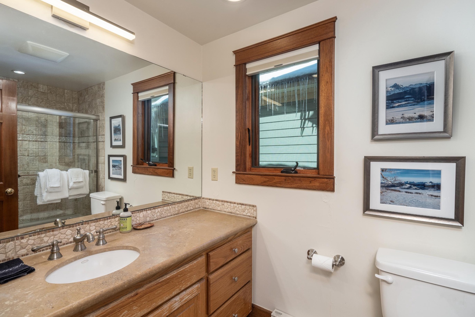 Bathroom 2 - 2nd floor