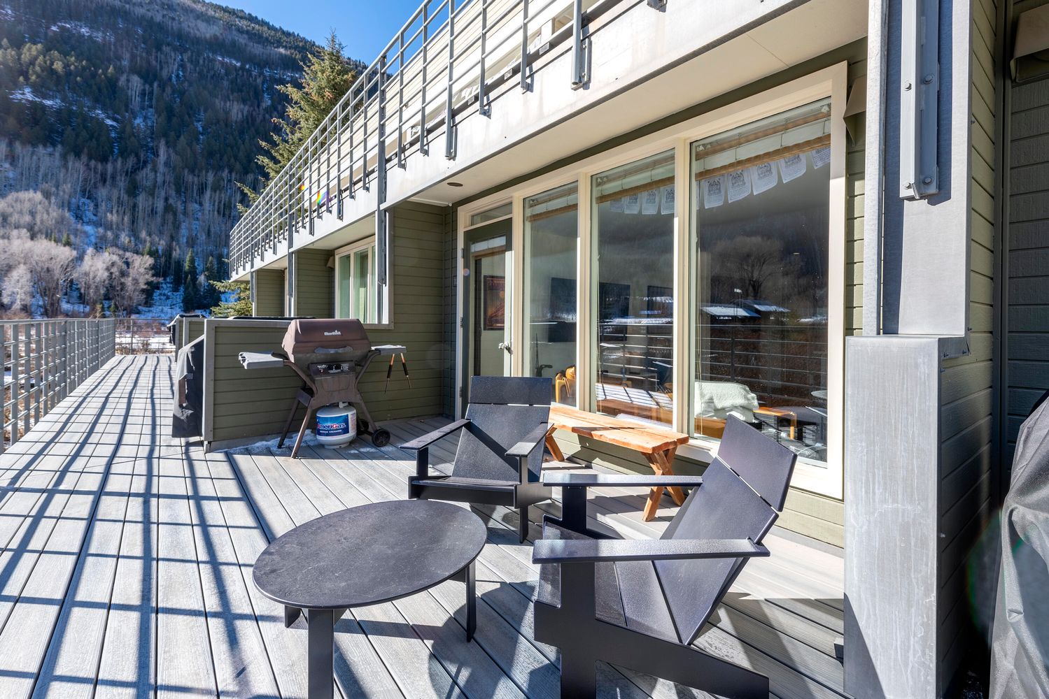 Muscatel 20 by Curate Telluride
