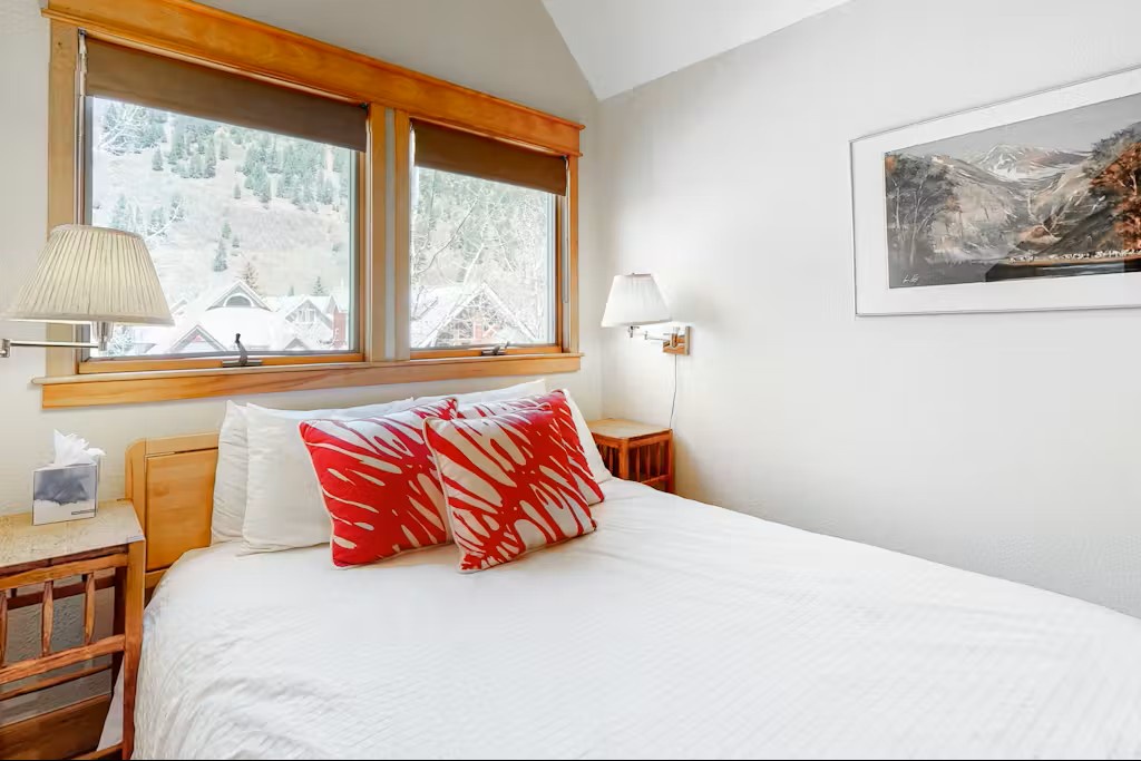 Bedroom 2 - Queen Bed ensuite