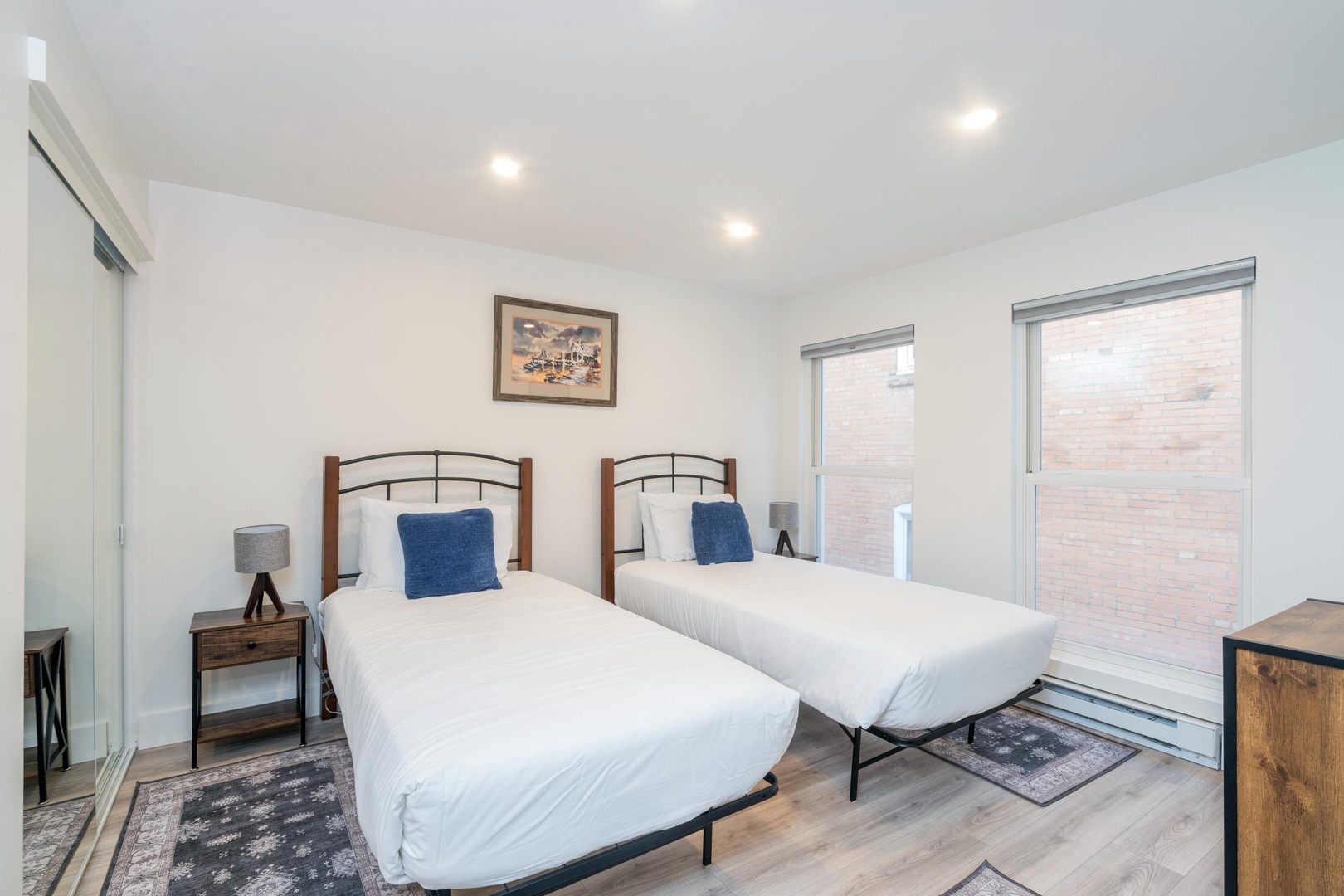 Bedroom 2 - Guest Bedroom - Main Level - Two twin sized beds