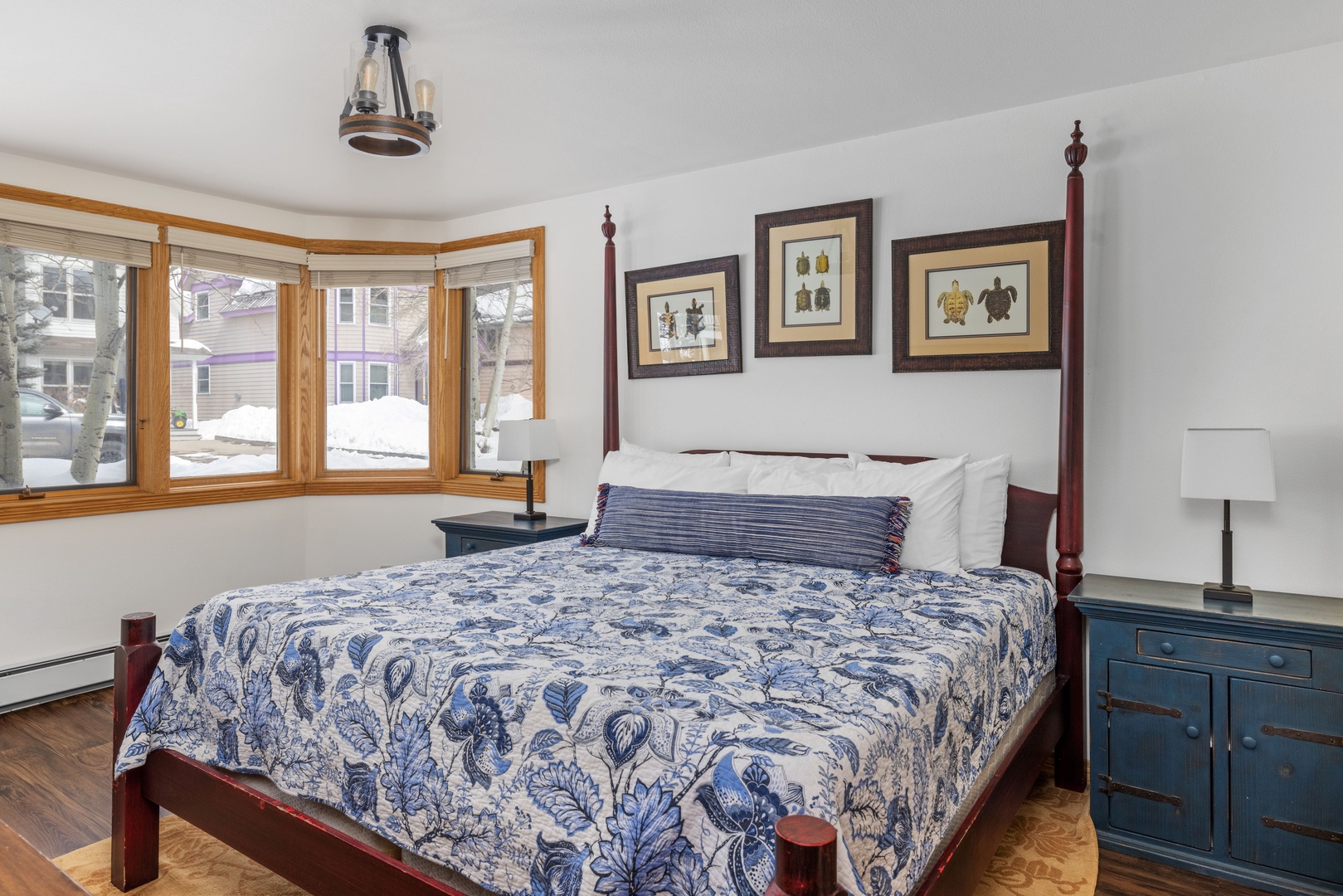Entry level bedroom - Bedroom 2, king bed