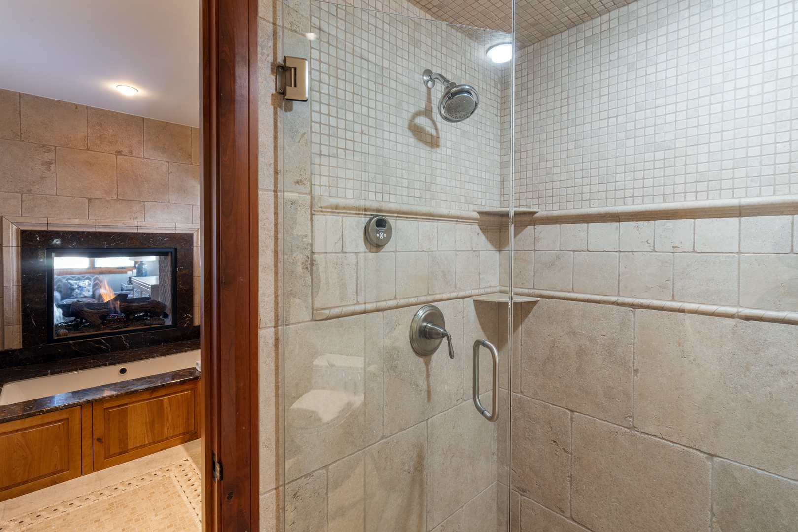 Primary Bathroom - Bathroom 1, Jetted tub and Steam shower