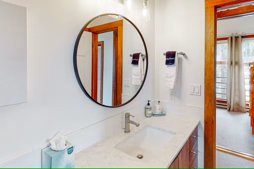 Bathroom 2 - shared with Bed 2 and Bed 3