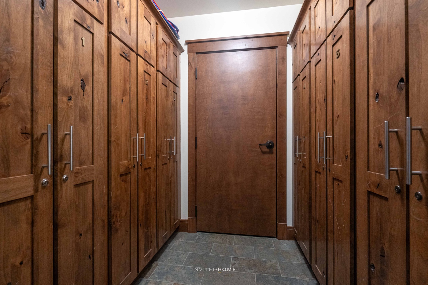 Ballard ski locker