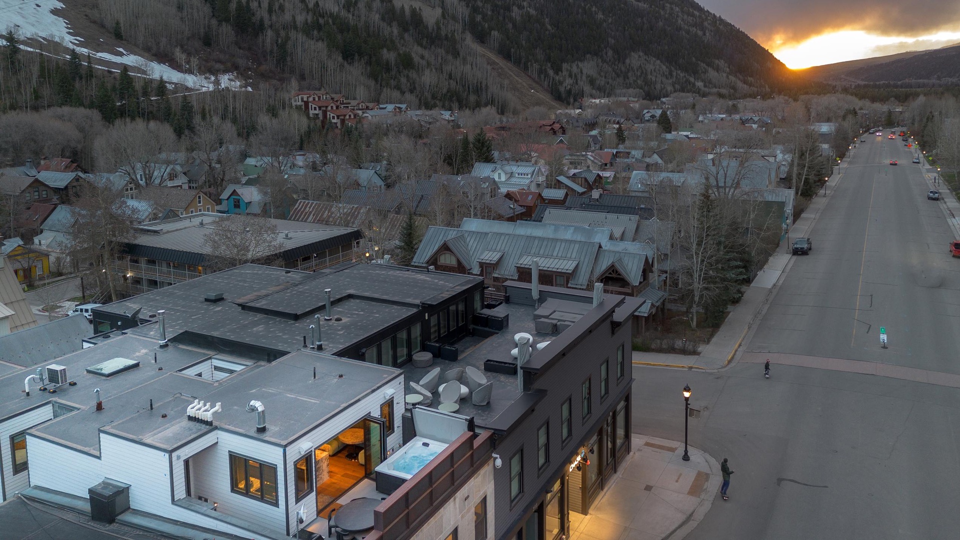 Exterior Downtown View