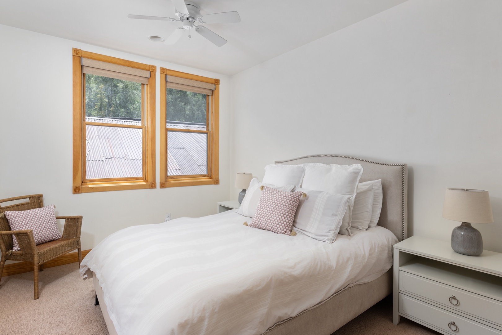 Bedroom 2 - queen bed