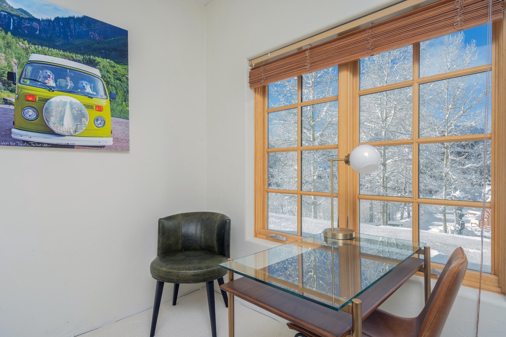 Bedroom 1- Office and desk set up